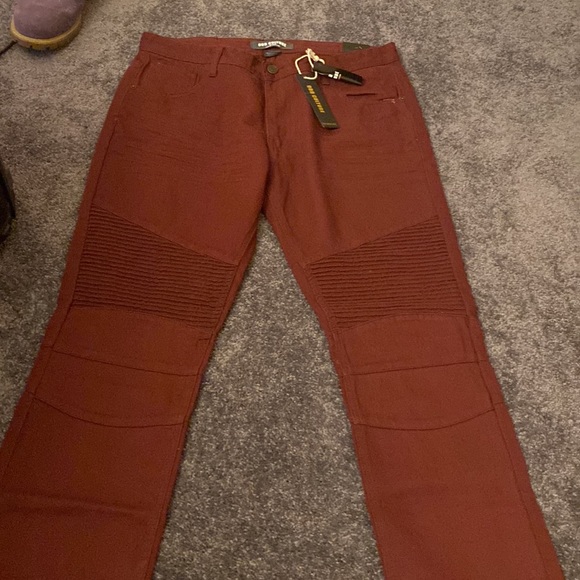 Brand new men’s maroon biker jean with subtle detail and tags - Picture 5 of 7